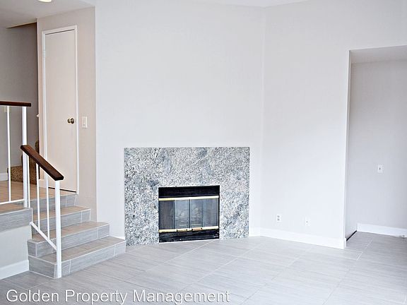 3rd image of 3682 Marlesta Dr
