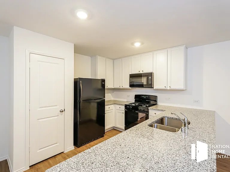 1016 Cencerro Ln — Photo 1
