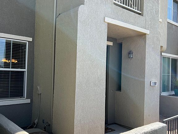 5th image of 1107 Esplanade Cir
