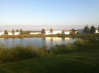 913 Tumbleweed Rd, Brookings, SD 57006