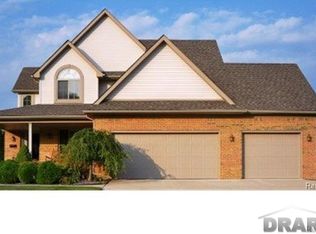 23214 Huron Riv, Rockwood, MI 48173