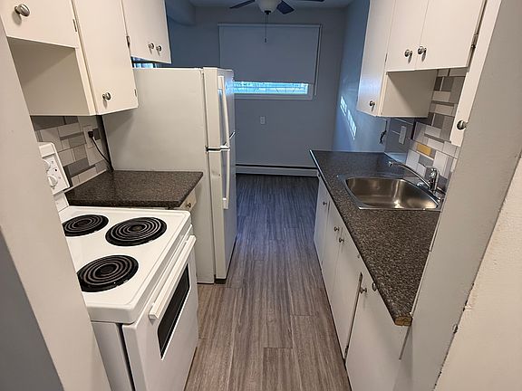 3rd image of 10975 84th St NW #1475062