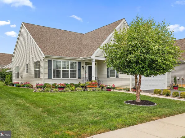 161 E Clarendon Dr, Smyrna, DE 19977