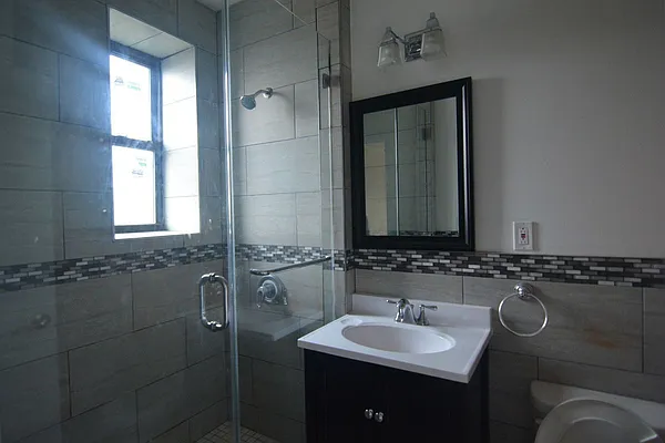 Rented by Hagstrom Management Inc | media 30