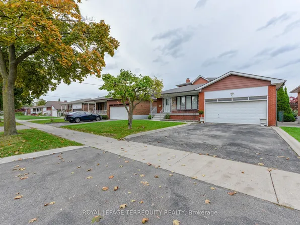 94 Melbert Rd, Toronto, ON M9C 3R1