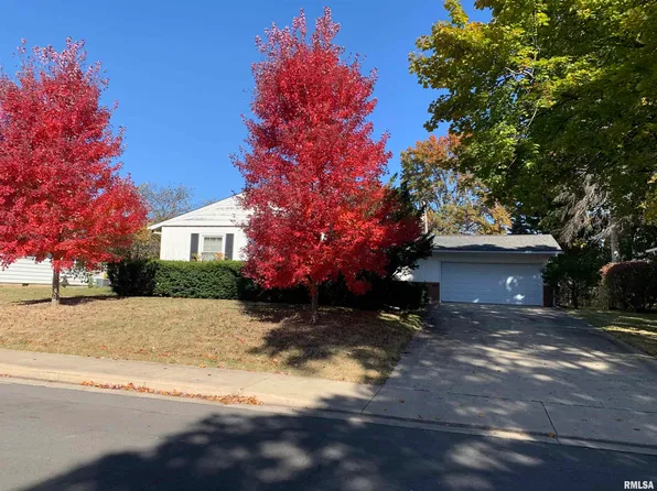 2611 W Gilbert Ave, Peoria, IL 61604