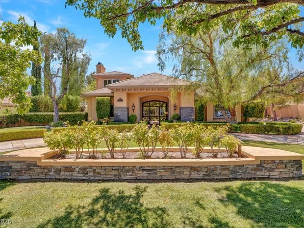 9717 Winter Palace Dr, Las Vegas, NV 89145