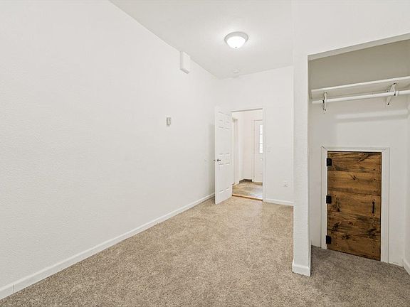 5th image of 2301 Sunflower Loop