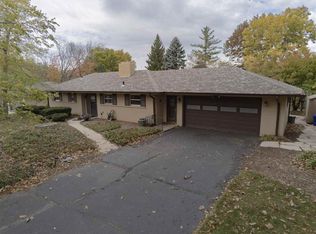 3314 N View Rd, Rockford, IL 61107