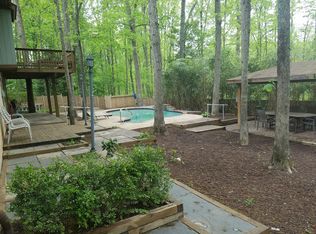 2112 Lirio Ct, Reston, VA 20191