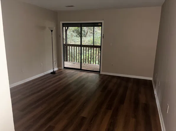 137 Willow Ct APT 4, Central, SC 29630