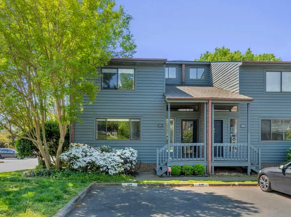 144 Harvest Dr, Charlottesville, VA 22903