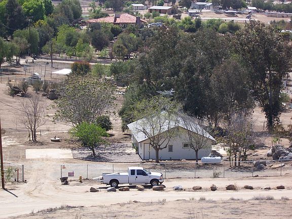 3rd image of 23675 Dorcas Ln
