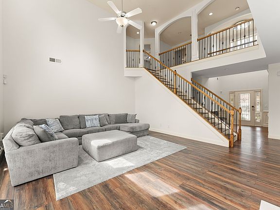 3rd image of 2868 Rolling Downs Way