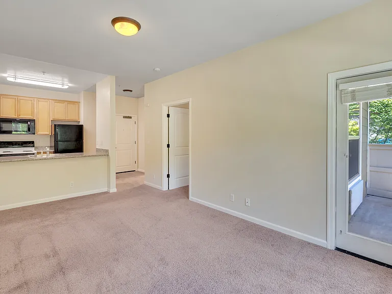 1011 Hartz Way #101 — Photo 5