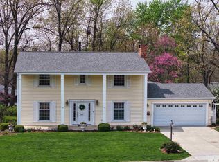 6613 N Greenmont Rd, Peoria, IL 61614