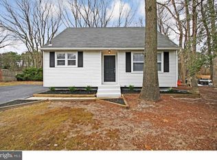 110 Saint Moritz Dr, Sicklerville, NJ 08081