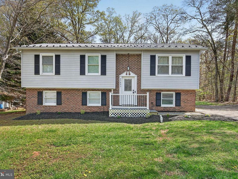 1st image of 25895 Hills Dr