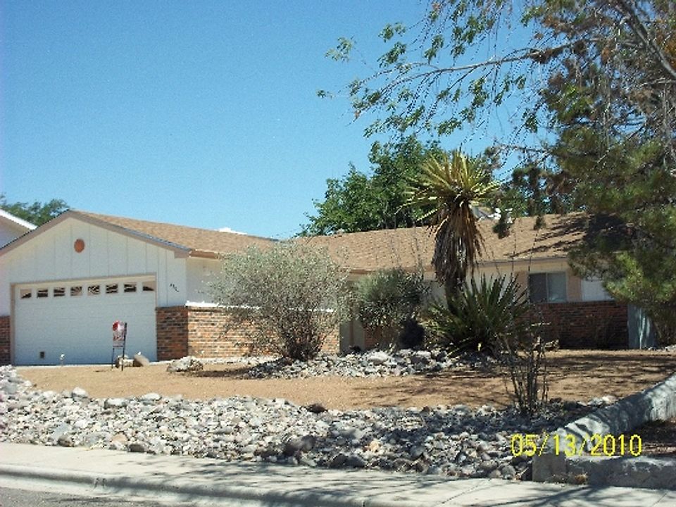 1st image of 2735 Ardis Dr