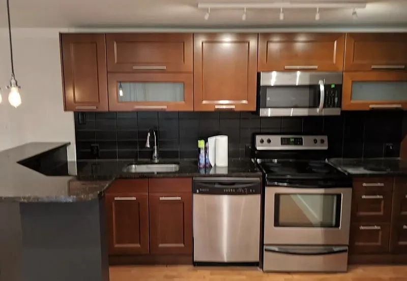 1st image of 195 S Pennsylvania St APT 101