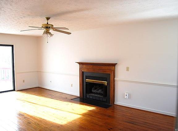 3rd image of 8460 Old Cavalry Dr