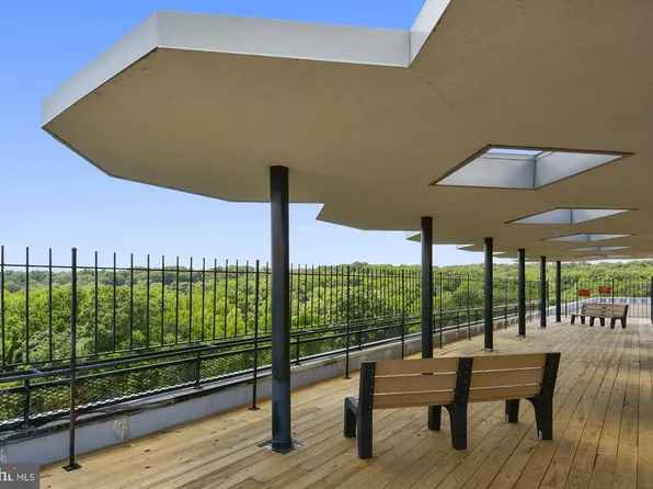 6621 Wakefield Dr APT 811, Alexandria, VA 22307