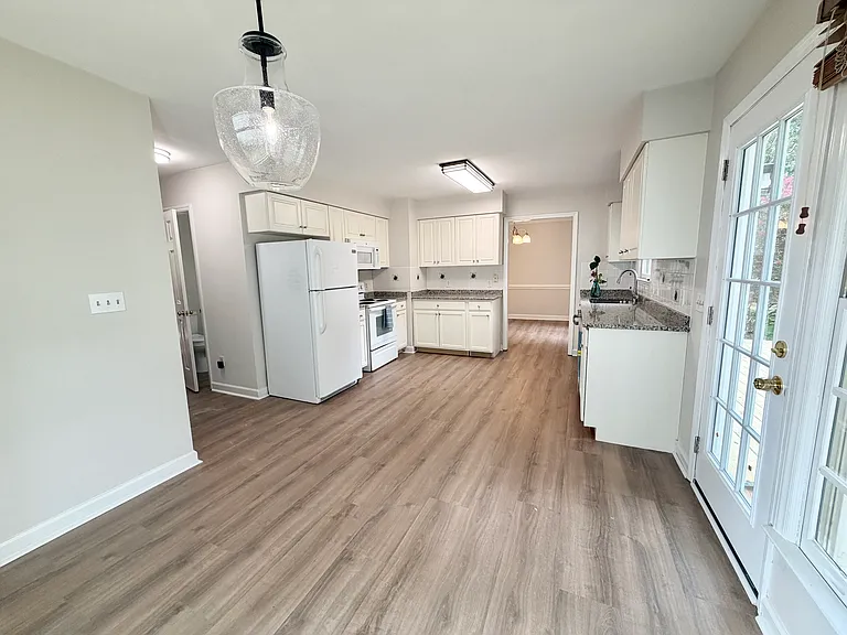 1912 Jupiter Hills Ct — Photo 17