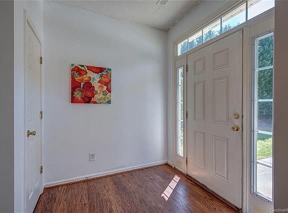 4th image of 6127 Dane Dr