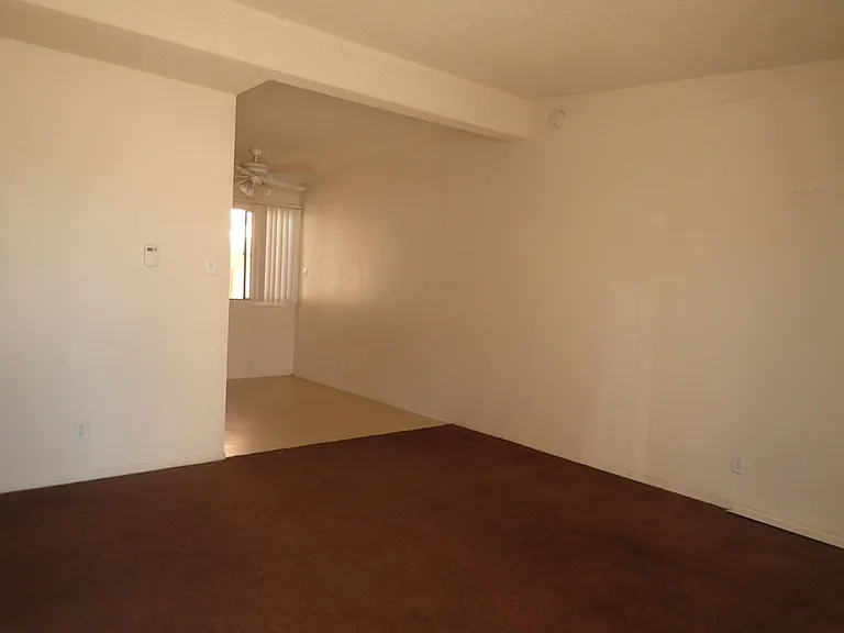 246 Kasmir St — Photo 2