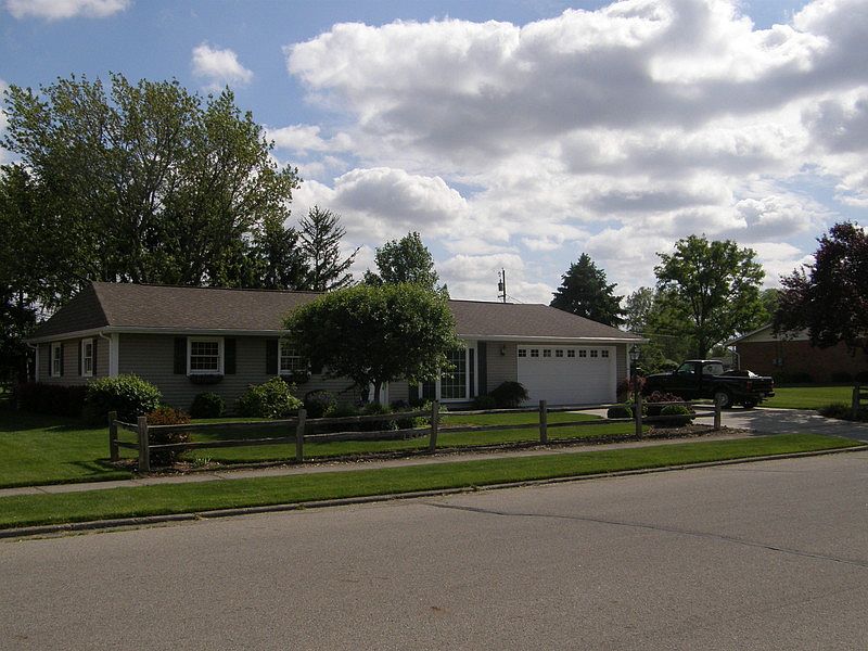1st image of 980 Terry Dr