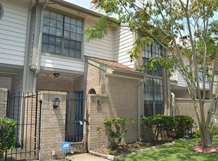 736 Country Place Dr APT E, Houston, TX 77079