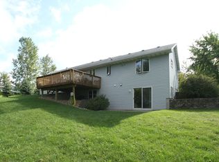 804 Bradley Dr, Hudson, WI 54016