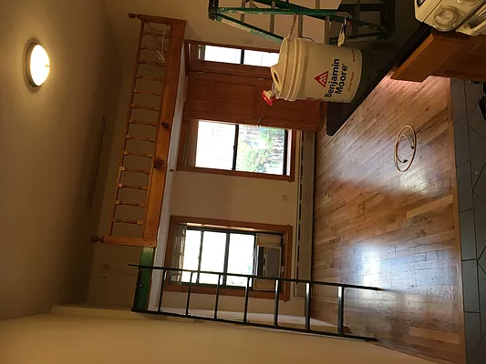 Rented by Peter Meskouris LREB | media 19