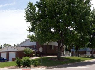 7200 S Penrose Ct, Centennial, CO 80122