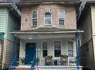 805 E 8th St, Brooklyn, NY
