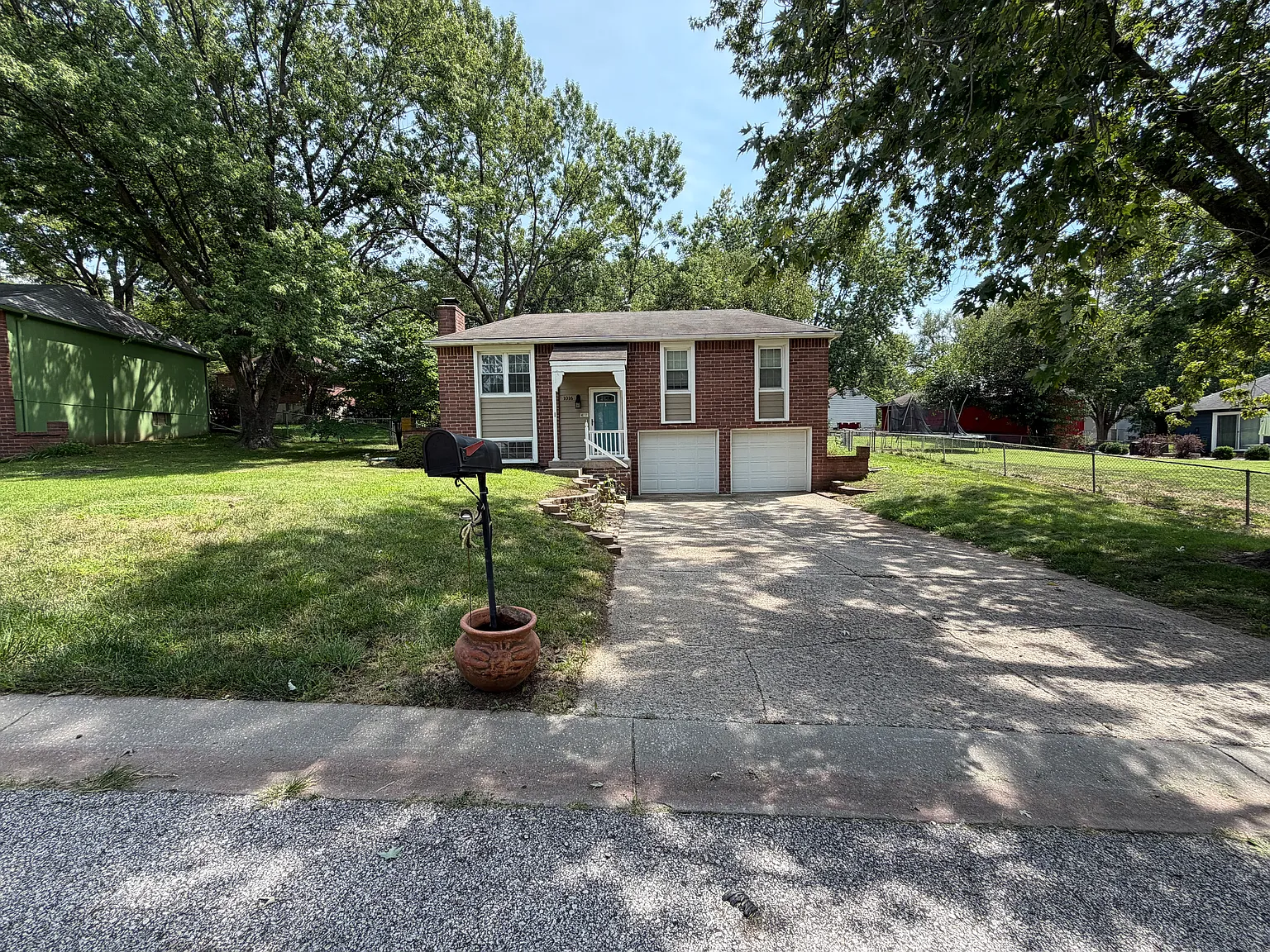 3 bed, 1448 sqft, $1,875 — Photo 3