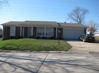 1353 S Victoria Ave, Columbia, MO 65201