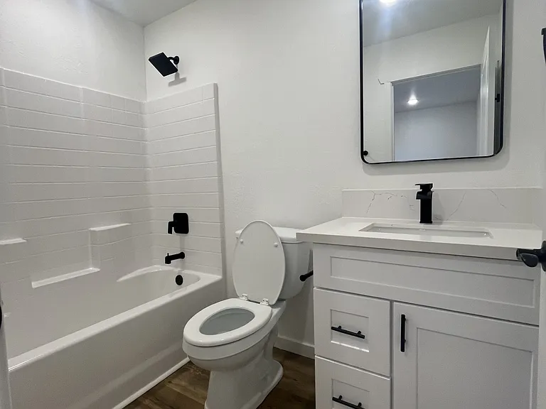 444 S 1st St E #1 — Photo 14