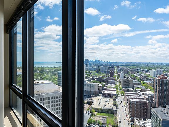5th image of 5415 N Sheridan Rd APT 4412
