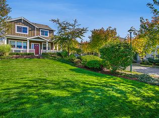 2405 28th Pl NE, Issaquah, WA 98029