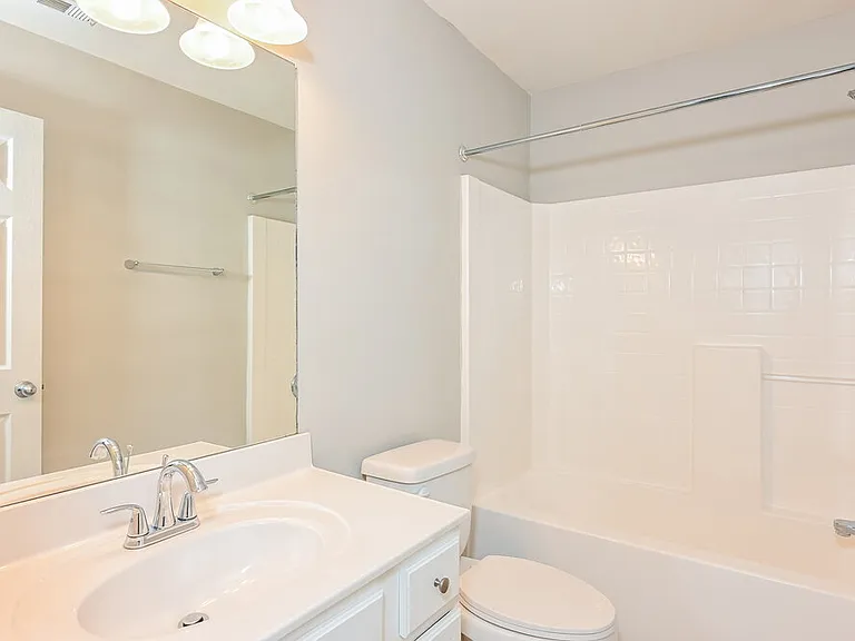 505 Walnut Woods Dr — Photo 14