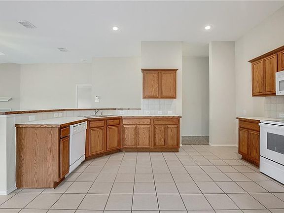 2nd image of 4844 Ambrosia Dr