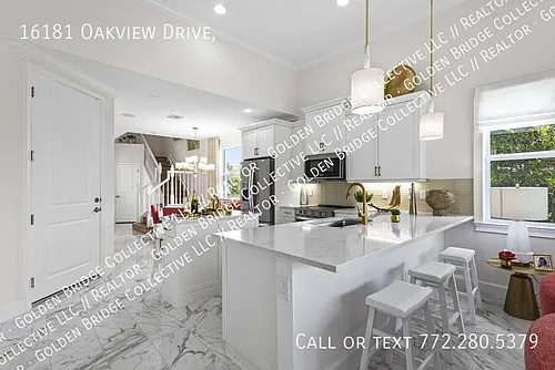 16181 Oakview Dr Photo 1