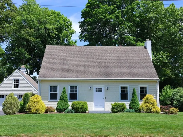 37 Thorpe Street, North Haven, CT 06473