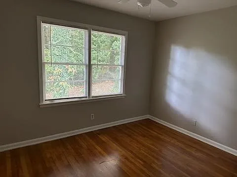 2446 Susan Ln SW — Photo 5