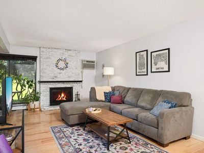 4508 Cedar Lake Rd S APT 2, Minneapolis, MN, 55416