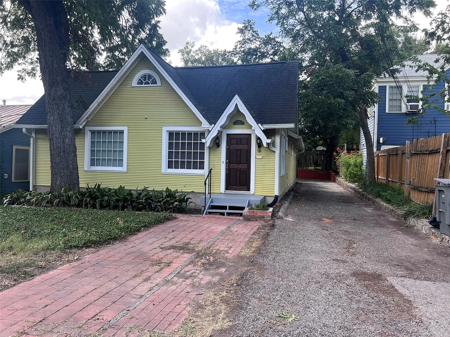 2 bed, 2.0 bath, 1664 sqft, $3,000 — Photo 2