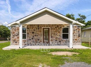 729 Henderson Ave, Rossville, GA 30741