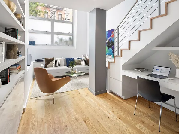 425 E 13th St APT 1N, New York, NY 10009