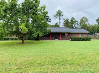 2423 Devandrene Ave, Waycross, GA 31503